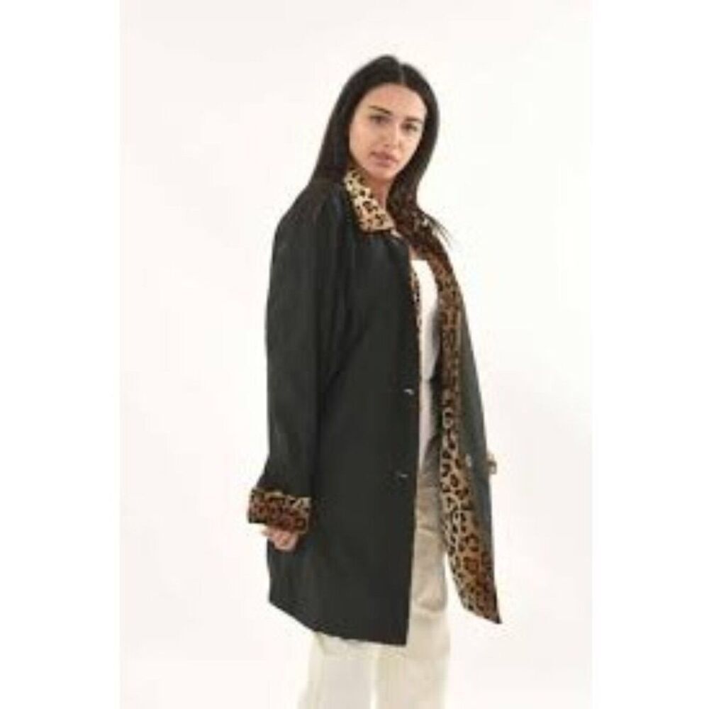 Dennis Basso Women’s Water Resistant Reversible Black Animal Print Raincoat Jack